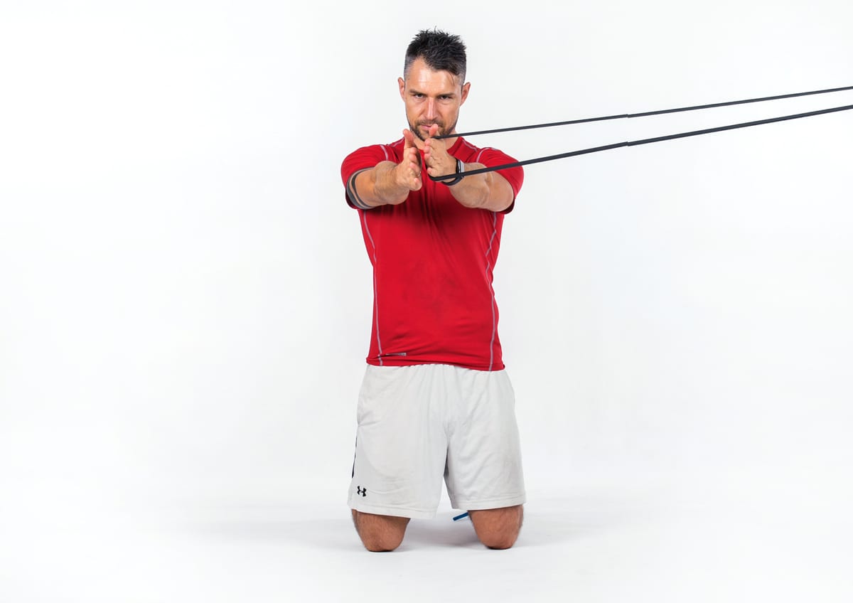 Kneeling Single Arm Band Hold